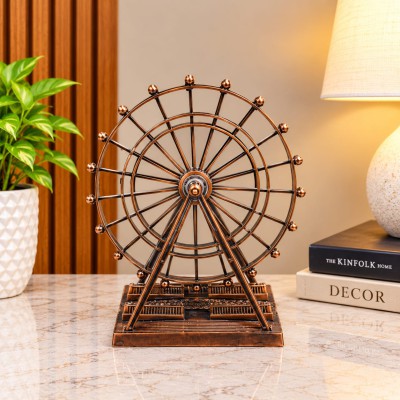 Elegant antique-style Ferris wheel décor